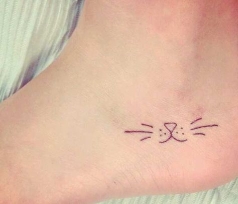 Cat Face Tattoo, Tattoo Coverup Ideas, Cat Face Tattoos, Cat Tattoo Simple, Minimalistic Tattoo Ideas, Minimalistic Tattoo, Matching Sister Tattoos, Anklet Tattoos, Ankle Tattoos