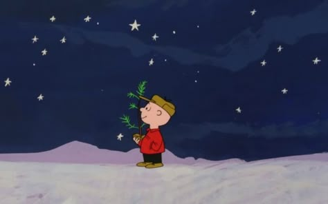 Why A Charlie Brown Christmas Still Resonates | Think Christian Charlie Brown Wallpaper, Christmas Questions, Santa Claus Parade, Christmas Desktop Wallpaper, Charlie Brown Christmas Tree, Christmas Tree Wallpaper, Wallpaper Widget, Christmas Desktop, Macbook Wallpapers