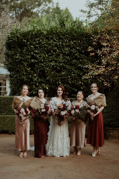 Mismatched fall/winter inspired mismatched bridesmaid dresses | Image by Olguin Photography Winter Bridesmaid, Moody Christmas, Hollywood Glam Wedding, Cozy Wedding, Berry Wedding, Winter Bridesmaids, Winter Bridesmaid Dresses, Mismatched Bridesmaids, Hollywood Wedding