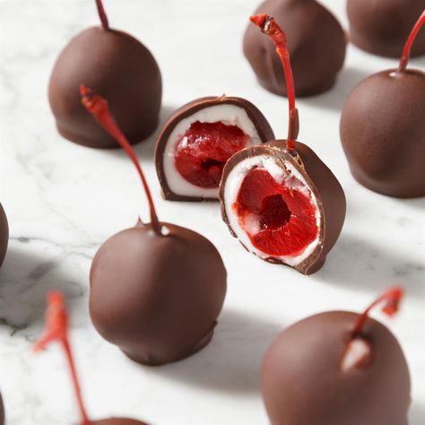 Chocolate Covered Fruit Ideas, Snack Bag Ideas, Cranberry Candy, Chocolate Covered Cherries Recipe, Chocolate Dipped Cherries, Grandma Cookie Jar, Bar Cookie Recipes, Baked Desserts, Chocolate Covered Fruit