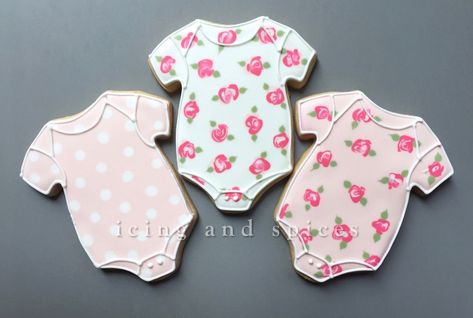 Rose Onesies Pink Onsie Cookie, Floral Onesie Cookies, Pink Onesie Cookies, Onesies Cookies Decorated, Onesie Royal Icing Cookies, Onsie Cookies Royal Icing, Baby Onesie Cookies Decorated, Baby Onesie Cookies, Flood Cookies