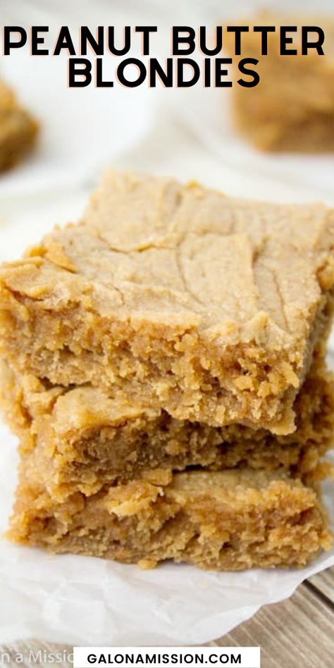 Peanut Butter Blondies Recipe, Peanut Butter Desserts Easy, Blondies Recipe Easy, Peanut Bars, Butter Dessert Recipes, Peanut Butter Blondies, Blondie Bars, Peanut Butter Bars Recipe, Peanut Butter Dessert Recipes