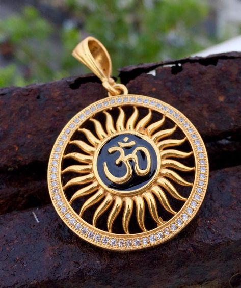 Diamond Pendent For Men, Gents Gold Chain Lockets, Gents Locket Gold, Chain Lockets Gold Indian Men, Rudraksha Locket For Men, Gold Pandal For Men, Gold Pendal Design For Men, Om Pendent Designs Gold, Om Gold Pendant For Men