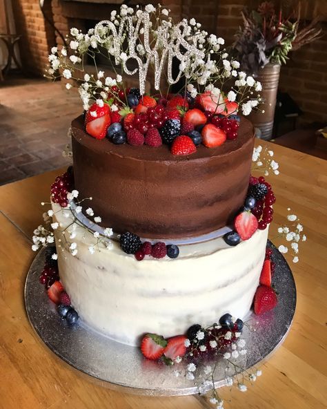 Dark chocolate ganache with bananas & marcarpone cream with forest fruit Chocolate And Vanilla Wedding Cake, Dark Forest Cake, Wedding Cake Vanilla, German Wedding, Dark Chocolate Ganache, Forest Fruits, Forest Cake, Mr And Mrs Wedding, Chocolate Ganache