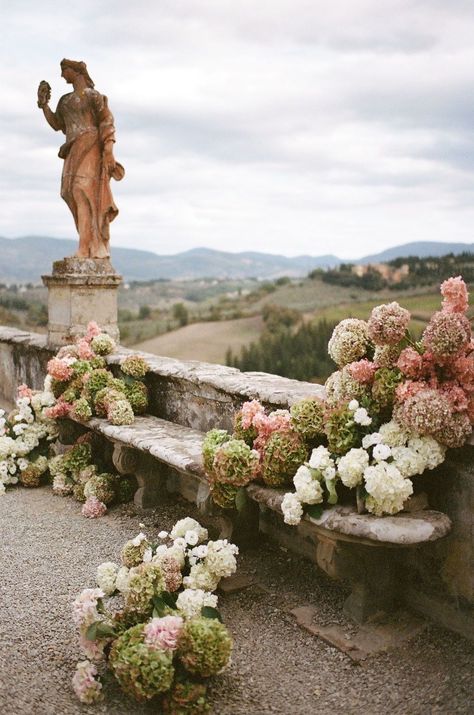 A luxury Tuscany Wedding at Villa Corsini in Italy Old World Charm Wedding, Italian Wedding Florals, Elegant Garden Party Wedding, Italian Floral Arrangements, Ralph Lauren Wedding Aesthetic, Ceremony Nest, Italian Wedding Flowers, Green Hydrangea Wedding, Luxury Wedding Aesthetic