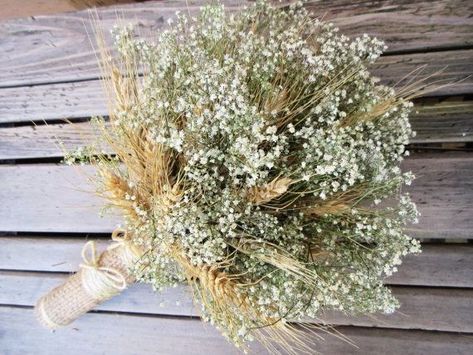 Baby's Breath Bridal Bouquet, Wheat Wedding, Lavender Bridal Bouquet, Deco Champetre, Brewery Wedding, Babies Breath, Dried Bouquet, Wedding Flowers Summer, Summer Wedding Colors