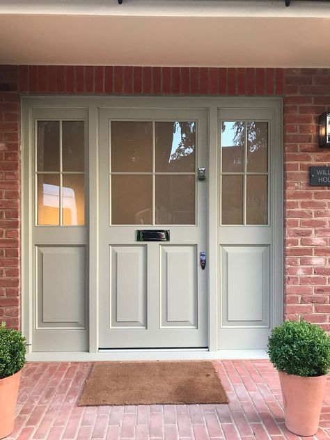 1930s House Exterior, Front Doors Uk, Cottage Front Doors, Traditional Front Doors, Front Door Styles, Front Porch Design, Porch Doors, Front Doors With Windows, Red Brick House