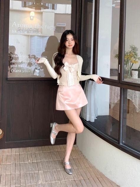 Ulzzang Fashion Street Styles, Softgirl Outfits, Fashion Outfits Aesthetic, Hairstyle Fashion, Korean Hair, Coquette Style, Aesthetic Fits, Fairy Dress, Pink Outfits