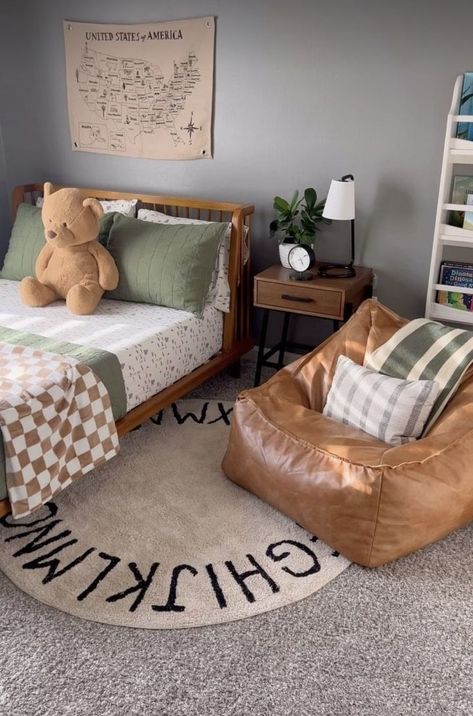 Toddler Big Boy Room Ideas, Moody Toddler Room, Small Toddler Boy Room, Boho Toddler Boy Room, Little Boy Room Ideas Toddlers, Minimalist Boys Room, Neutral Boys Bedroom, Simple Kids Bedroom, Little Boys Bedroom Ideas