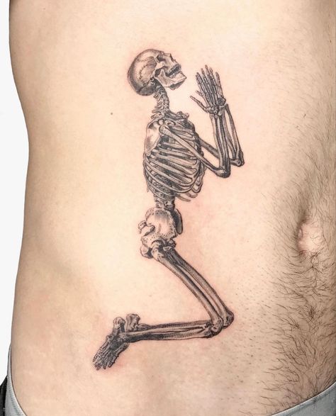 Skeleton tattoo by ar.bel Venus Tattoo, Woodcut Tattoo, Skeleton Tattoo, Skeleton Tattoos, Dark Tattoo, Rib Tattoo, Tattoo Sleeve Designs, Arm Tattoos For Guys, Blackwork Tattoo