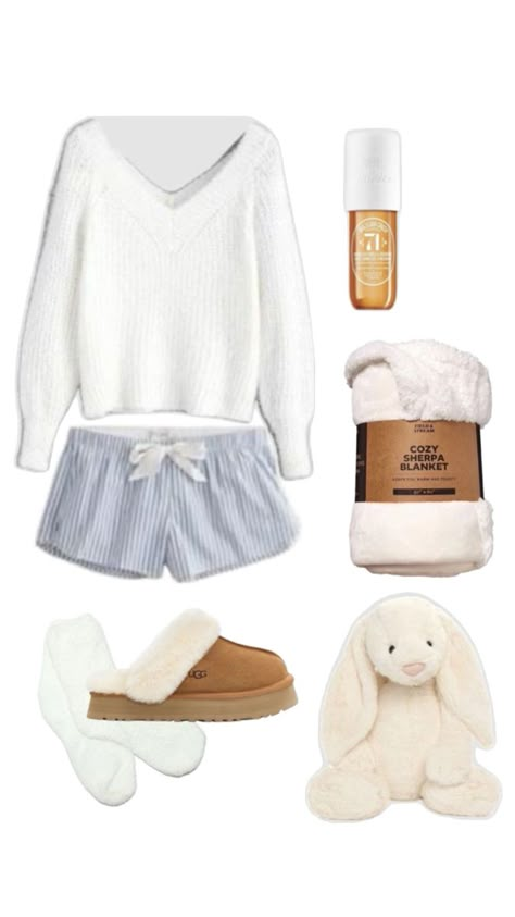 Homemade Anklets, Birkin Stocks, Chill Cute Outfits, Sleeping Fits, Cute Basic Outfits, Sleep Fits, Outfit Ideas For School Winter, At Home Fits, Lazy Outfit