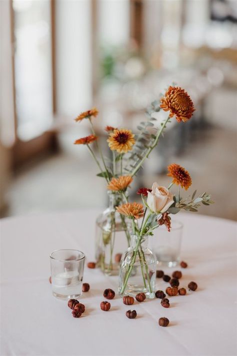 Olivia & Julian — Wild Aura Bud Vase Tablescape Wedding, Fall Bud Vases Wedding, Fall Bud Vases, Bud Vase Tablescape, Wedding Bud Vases, Pallette Ideas, Bud Vases Arrangements, Bud Vases Wedding, Taper Candles Wedding