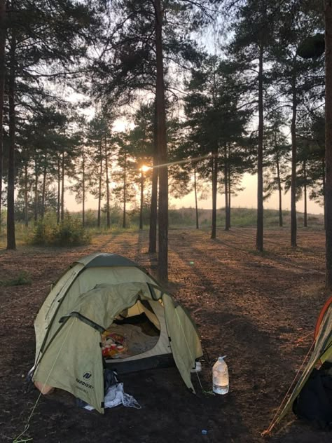 Tent Camping Aesthetic, Chloe Liese, Bergman Brothers, Brothers Aesthetic, Romantic Camping, Tent Footprint, Camping Inspiration, Sun Shelter, Wild Camping