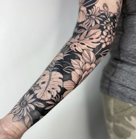 Beach Scenery Tattoo, Tattoo Filler Ideas Sleeve Backgrounds Flower, Tattoo Filler Ideas Sleeve Backgrounds, Botanical Tattoo Sleeve, Tattoo Filler Ideas, Fineline Tattoo Ideas, Tropical Flower Tattoos, Holiday Tattoo, Natur Tattoo Arm