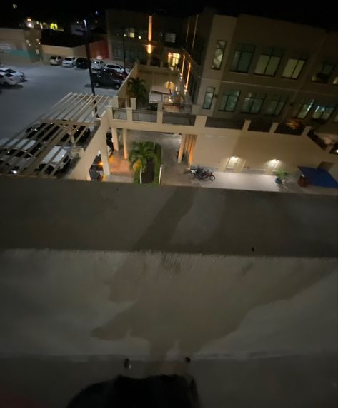 Top Of Building Looking Down, Sitting On Top Of Building, Standing On Top Of Building, Rooftop Building, Building Pictures, Roof Tops, Garage Roof, Building Aesthetic, Night High