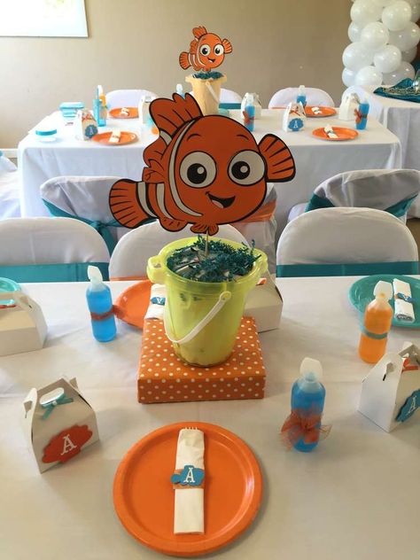 Finding Nemo | CatchMyParty.com Finding Nemo Table Decorations, Finding Nemo 1st Birthday Boy, Nemo Baby Shower Ideas, Finding Nemo Baby Shower Ideas, Nemo Birthday Party Ideas, Finding Nemo Birthday Party Ideas, Finding Nemo Party Decorations, Nemo Party Decorations, Finding Nemo Theme