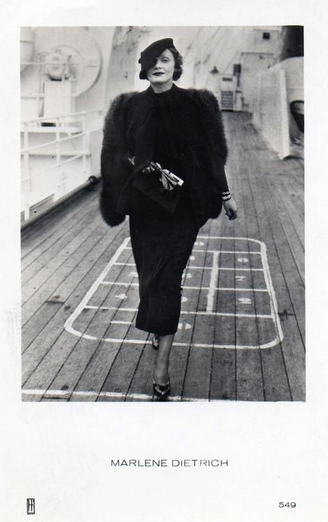 Marlene doing the strut down the deck of a ship. Marlene Dietrich Shanghai Express, Marlene Dietrich 1920s, 30s Winter Fashion, 1920s Winter Fashion Women, 1930s Rich Woman, 1939 Aesthetic, 1930s Culottes, 1920s Aesthetic Dark, 1920s Aesthetic Women