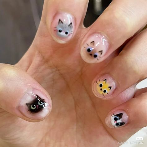 Blue Cat Nails, Short Nails Cute Design, Nail Cat Design, Calico Cat Nails, Cat Nail Designs Cute, Cat On Nails, Pete The Cat Nails, Almond Nails Kawaii, Cute Nails Design Ideas