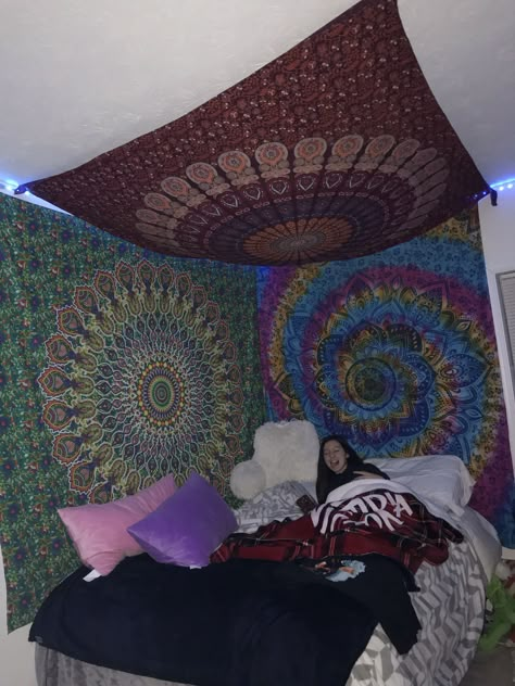 Tapestry room, teen Tapestry Room Ideas, Hippy Bedroom, Hippie Bedroom Decor, Hippie Room, Tapestry Room, Hippie Bedroom, Hippie Room Decor, Tapestry Bedding, Hippy Room