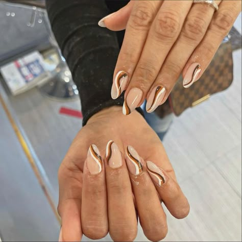 Fall Swirly Nails, Nails Curvy Lines, Brown Swirly Acrylic Nails, Swirly Brown Nails, Swirly Fall Nails, Nail Inspo Wavy Lines, Coffee Color Nails Designs, Brown Swirl Nails Almond, Brown Swirls Nails