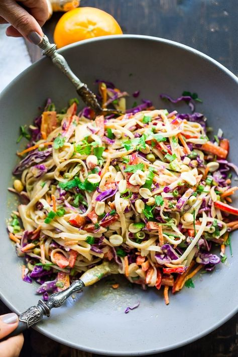 Thai Noodle Salad with Peanut Sauce- loaded up with healthy veggies and the BEST peanut sauce eeeeeeeeeever! Vegan & Gluten-Free | www.feastingathome.com Noodle Salad With Peanut Sauce, Best Peanut Sauce, Salad With Peanut Sauce, Thai Pasta, Thai Noodle Salad, Make Ahead Salads, Wallpaper Food, Thai Peanut Sauce, Resep Salad