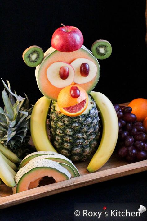 Fruit Monkey Fruits Plating, Easter Fruit Tray, Fruit Monkey, Church Harvest Festival, Kiwi Banana Smoothie, Monkey Food, Homemade Easter Baskets, Banana Monkey, Easter Fruit