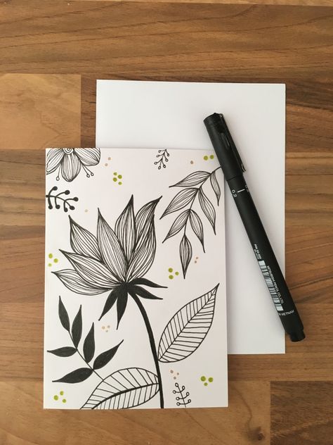 Easy Doodle Art Drawing Flowers, Girly Art Drawing, Drawing Inspiration Sketchbooks Easy, Sketch Pen Art Doodles Easy, Flower Art Drawing Simple, Mandala Art Therapy Hand Drawn, Pen Art Drawings Easy, Split Drawings, Flower Doodle Art Design