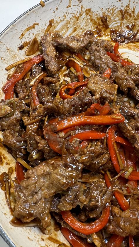 Mongolian Beef — Mya Allen Easy Mongolian Beef, Beef Marinade, Barbeque Recipes, Mongolian Beef, Marinated Beef, Skirt Steak, Main Course Recipes, Cooking Together, Spicy Recipes