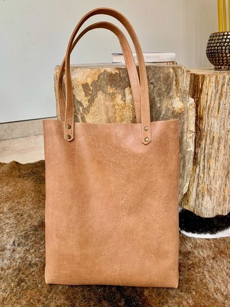 Make a Leather Tote Bag - WeAllSew Leather Tote Pattern, Leather Tote Bag Pattern, Diy Leather Tote Bag, Leather Pouch Pattern, Tote Bag Pattern Leather, Diy Leather Tote, Bernina 880, Leather Bag Tutorial, Shopping Tote Bags