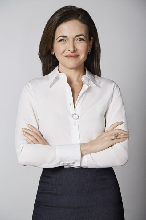 Sheryl Sandberg -Net Worth: $1 Billion, business, business women, entrepreneurs, women entrepreneurs, #business, #businesswomen, #entrepreneurs, #womenentrepreneurs  www.thinkruptor.com Business Shots, Corporate Headshots Women, Corporate Headshot Poses, Pro Pictures, Women Headshots, Business Portraits Woman, Linkedin Photo, Professional Headshots Women, Corporate Portraits