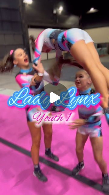 ᴇ.ᴏ.ᴅ ᴀʟʟꜱᴛᴀʀꜱ ᴀᴜꜱᴛʀᴀʟɪᴀ on Instagram: "🦋 It’s that LADY LYNX team that you never knew you needed! 🤩 The absolute QUEENZ of LEVEL 1 cheer! 🙌 Here’s a few little backstage snippets of how we warm up before competing. 💙💖 WE LOVE LYNX! #YouNeedEOD #ThePINKlife #pinkSTRONG #bigGYMbiggerFAMILY" Level 1 Cheer Routine, Level 1 Cheer Pyramids, 3 People Stunts, Level 1 Cheer Stunts, Youth Cheer Stunts, Cheer Stunts For Little Kids, Cheer Pyramids, Cool Cheer Stunts, Kids Cheering