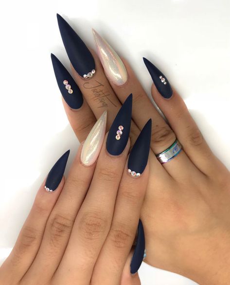 Stiletto Nail Art, Long Nail Designs, Stiletto Nails Designs, Super Nails, Nails Medium, Dark Nails, Trendy Nail Design, Trendy Nail Art, Ideas Nails