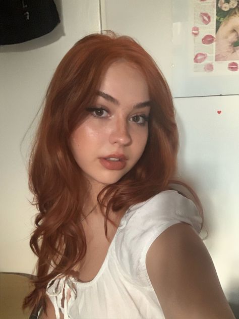 Dark Ginger Dyed Hair, Olive Skin Ginger Hair, Tan Skin Ginger Hair, Copper Hair Brown Eyes Olive Skin, Auburn Hair With Brown Eyes, Redhead Face Claims Female, Ginger Hair With Brown Eyes, Copper Hair With Brown Eyes, Short Ginger Hair Aesthetic