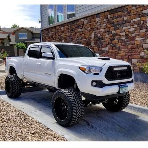 @askboutkaat .♥ Custom Toyota Tacoma, Custom Tacoma, Lifted Tacoma, Toyota Tacoma Lifted, Tacoma Wheels, White Toyota, Toyota Tacoma Mods, Toyota Tacoma 4x4, Tacoma Toyota