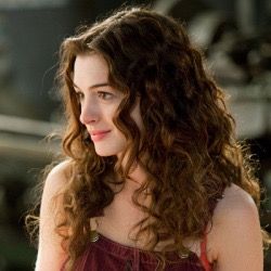 Anne Hathaway Hair, Hair Icon, Long Wavy Hair, Beautiful Lips, Anne Hathaway, Long Curly Hair, Dream Hair, Cortes De Cabello, Long Curly