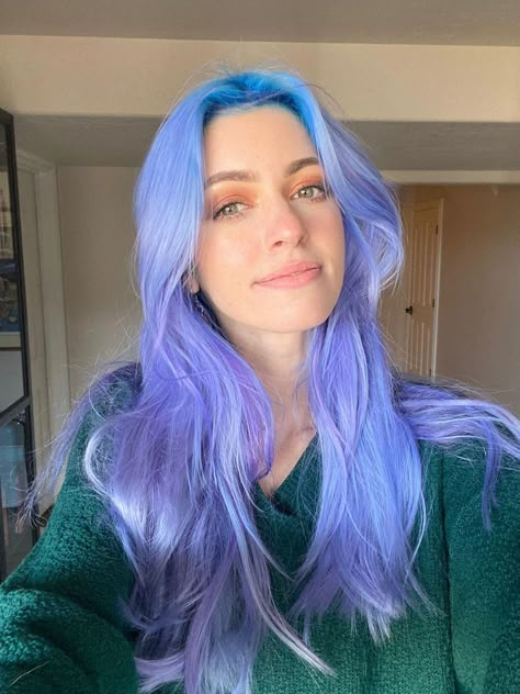 Neon Pastel Hair, Fun Hair Color With Bangs, Lilac And Blue Hair, Iridescent Hair Color, Pastel Dyed Hair, Neon Purple Hair, Fashion Hair Color Ideas, Periwinkle Hair, Pastel Hair Colors