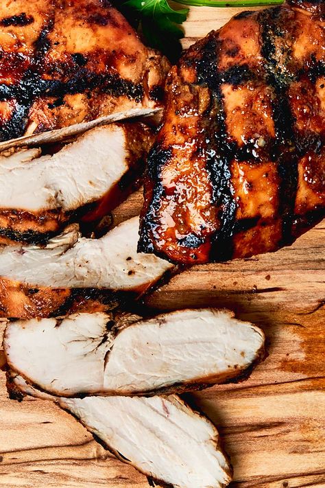 The Best Grilled Chicken Breasts Best Chicken Marinade For The Grill, Grill Chicken Breast Recipes, Marinated Grilled Chicken Recipes, Chicken Marinade For The Grill, Basic Marinade, Smoker Meals, Chicken Breast Grilled, Sauce For Grilled Chicken, Grilled Bbq Chicken Breast