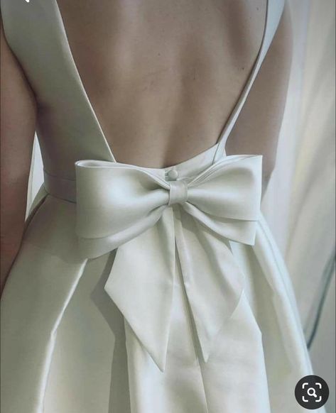 Ribbon At The Back Dress, Wedding Dress With Ribbon Back, Bow On The Back Of Dress, Backless Bow Dress, Dresses With Bows In The Back, Wedding Dress Bow On Back, Wedding Dress With Bow On Back, Dress With Bow In The Back, Bow On Dress