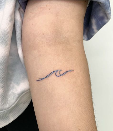 Mini Tattoos Wave, Minimalist Wave Tattoo Simple, Make Waves Tattoo, Cute Wave Tattoos, Two Waves Tattoo, 3 Waves Tattoo, Double Wave Tattoo, 3 Wave Tattoo, Wave To Earth Tattoo