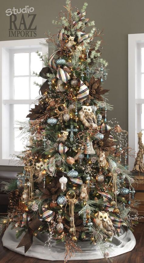 Woodland Christmas Tree, O Christmas Tree, Christmas Tree Decorating, Tree Themes, Christmas Tree Inspiration, Oh Christmas Tree, Trendy Tree, Woodland Christmas, Tree Decorating