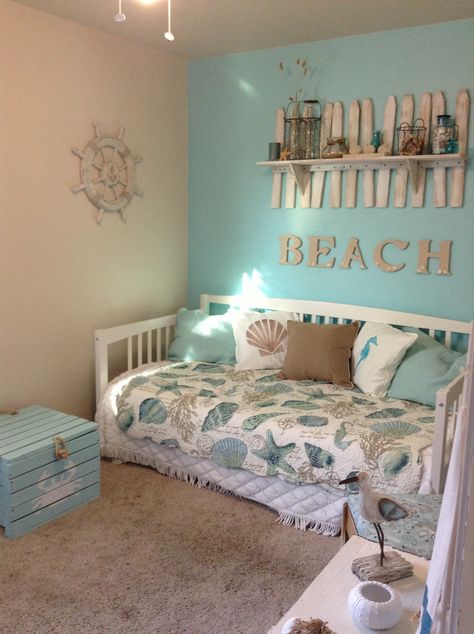 Beachy Rugs Bedroom, Turtle Themed Bedroom, Surf Room Decor, Ocean Room Decor, Ocean Themed Bedroom, Beachy Room Decor, Beach Room Decor, Surf Room, Ocean Room