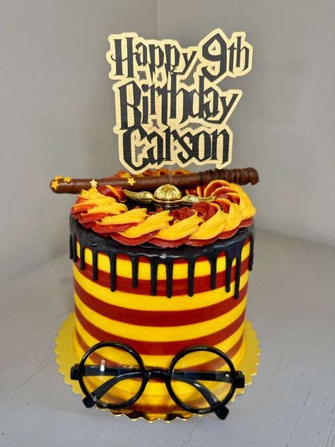 Gryffindor Birthday, Harry Potter Theme Birthday, Harry Potter Cake, Harry Potter Gryffindor, Harry Potter Theme, Theme Birthday, Harry Potter, Birthday Cake, Cake