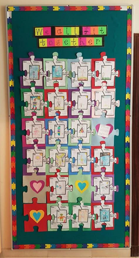 Puzzle Decorations Classroom, Puzzle Piece Classroom Theme, Classroom Puzzle Pieces Bulletin Boards, Bulletin Board Puzzle Pieces, Collaborative Puzzle Art Project, Classroom Timeline, Cool Bulletin Boards, Reading Corner Classroom, Future School