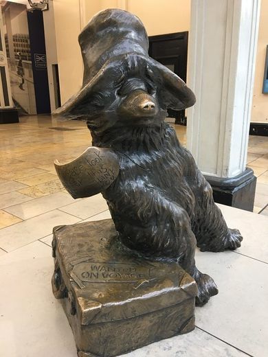 London Train Station, Famous Bears, London Train, British Books, Life In London, Bear Statue, Atlas Obscura, London Baby, Trip To London