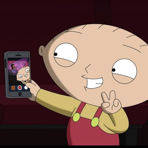 Family Guy Stewie, Family Guy Funny Moments, Family Guy Funny, Stewie Griffin, Reaction Face, American Dad, Funny Profile, Funny Reaction, Twitter Quotes Funny