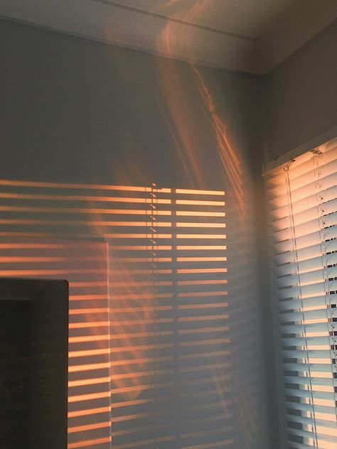 sun through da blinds Screen Savers Wallpapers Backgrounds, Light And Shadow Photography, Window Shadow, Sun Blinds, Screen Savers Wallpapers, Shadow Photography, Shadow Pictures, Instagram Ideas Photography, Instagram Frame