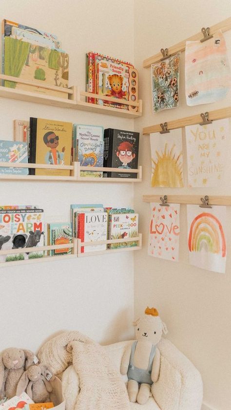 Kid Room Wall Storage, Toy Room Book Shelves, Toddler Art Display Ideas, Kids Display Shelves, Kid Room Shelves, Playroom Art Storage, Children’s Art Display, Kid Room Toy Storage, Playroom Inspo Simple