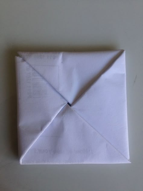 How to Fold Paper Into a Secret Note Square. wikiHow - The Easy Way Folding Notes, Aesthetic Origami, Note Folding, Fold Notes, Craft Ideas For Beginners, Letter Folding, Secret Notes, Scrapbook Quotes, Folding Origami