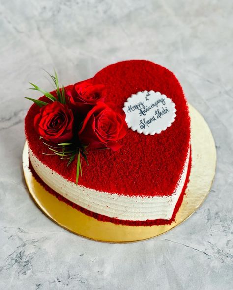 Order fresh & delicious cake online from Birthdaymasti.com and enjoy Free Delivery On Orders Above RS. 1000* Cake 🎂| Chocolate 🍫| Flowers 🌹| Decorative items🎊 | Gifts Item 🎁 . 👉 https://www.birthdaymasti.com/ . Call/WhatsApp:📱+91 8800-709-929 . COD/ Gpay/ Paytm/ phone pay Available #Birthdaymasti #birthdaycake #forlovedones #cakeforbirthday #CustomizedThemeCake #specialcake #special #specialone #cakeforlovedones #deliciouscake #customizedcakes #themecake #chocolatecake #redvelvetcake Cake Designs Red Velvet, 25th Anniversary Cake Ideas, Red Velvet Cake Decoration, 25th Anniversary Cake, Anniversary Cake Ideas, Heart Cake Design, Fruit Birthday Cake, Red Velvet Cakes, Anniversary Cake Designs