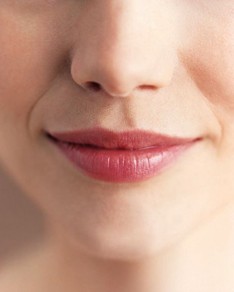 Natural-Looking Red Lip Stains That Are Perfect for Your Wedding Day Natural Red Lips, Removing Lipstick Stains, Natural Lip Stain, Red Lip Stain, Wedding Lips, Makeup Ideas Natural, Coconut Oil Beauty, Lip Stains, Beauty Hacks Skincare